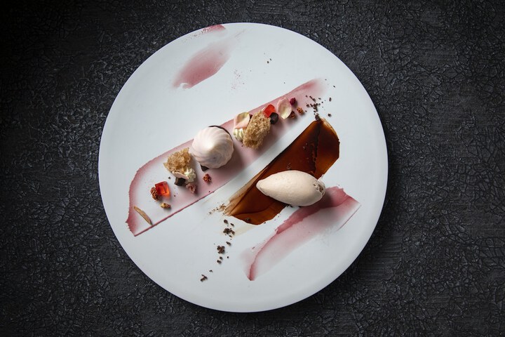 Dining 91 of 163