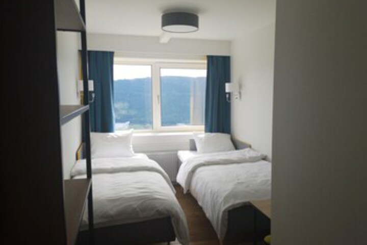 Room 38 of 46