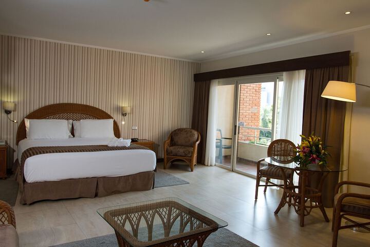 Room 21 of 73