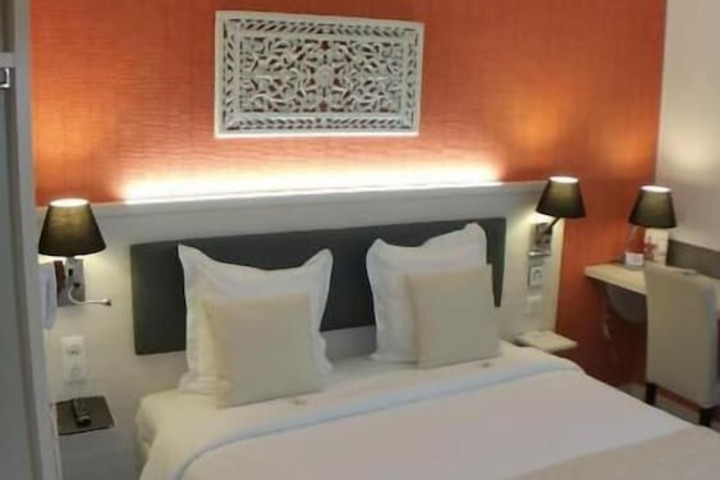 Room 12 of 53