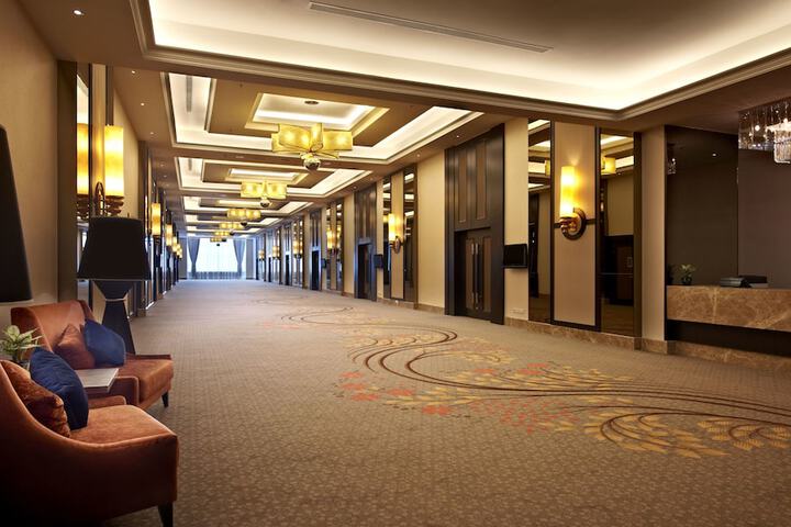 Hotel Lobby