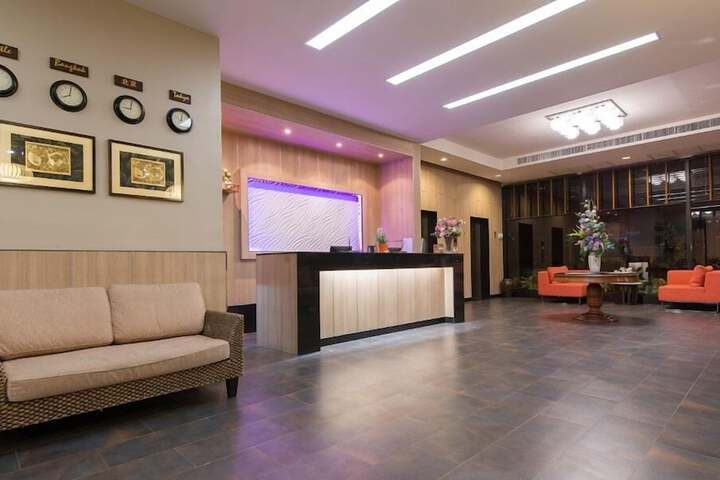 Guest Lobby