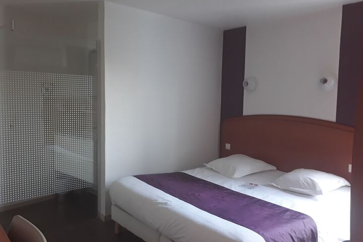 Room 14 of 39