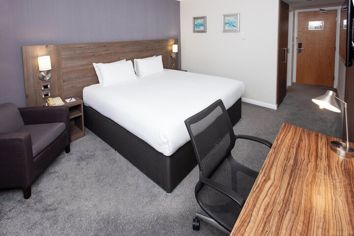 Room 48 of 177