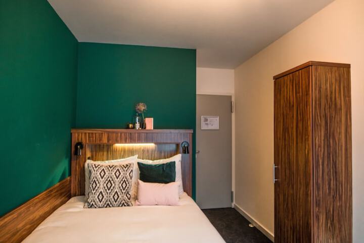 Room 41 of 56