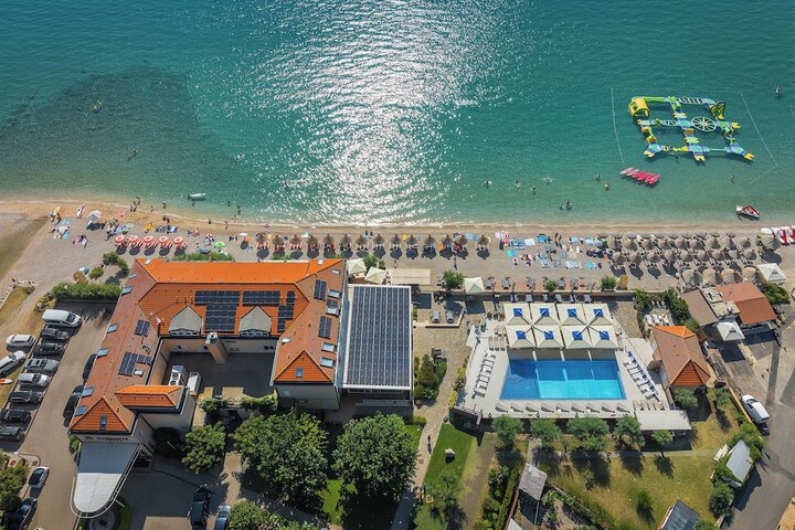 Hotel Dobrovit in Baska