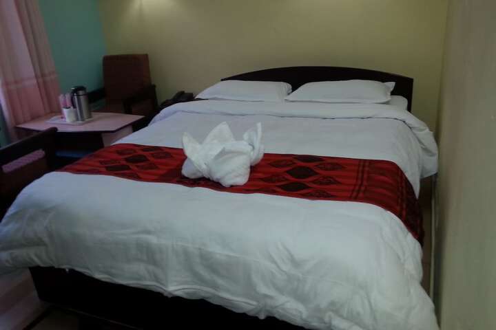 Room 11 of 65