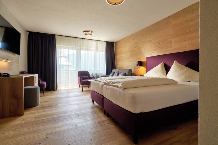 Room 52 of 92
