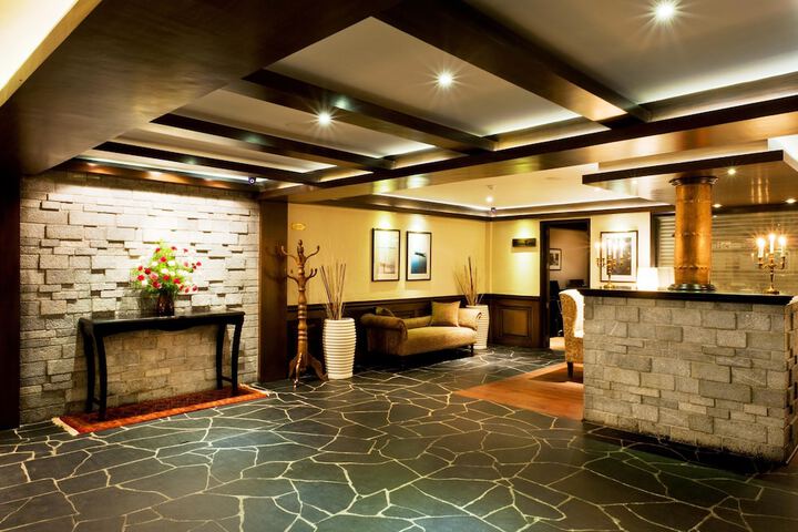 Hotel 2 of 84