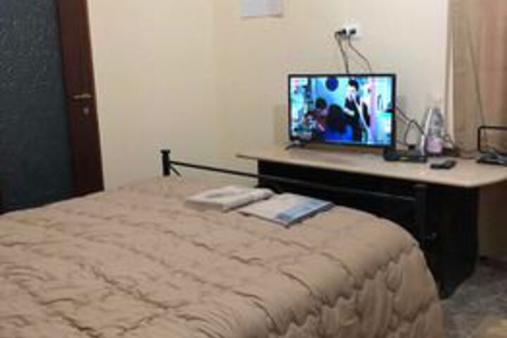 Room 14 of 22