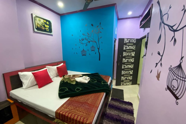 Room 53 of 65