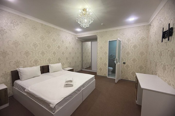Room 65 of 107