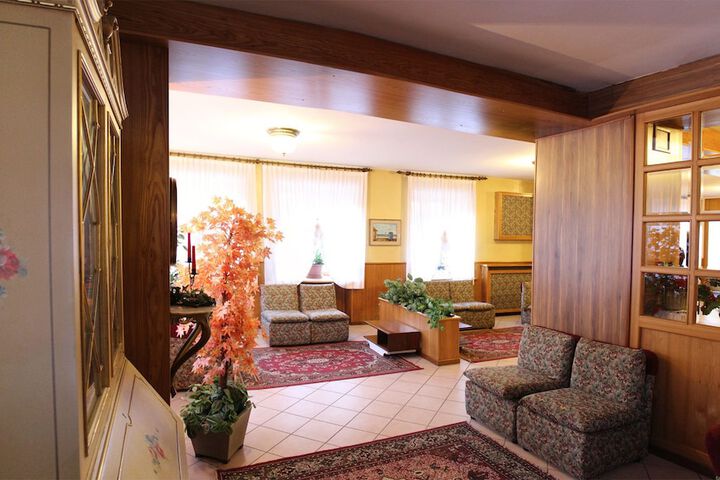 Hotel 2 of 54
