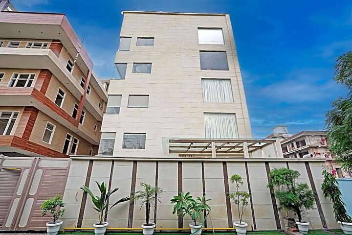 Diamond Admire Hotel and Banquets
