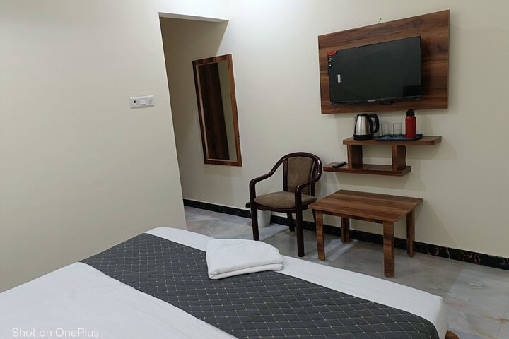Room 12 of 44