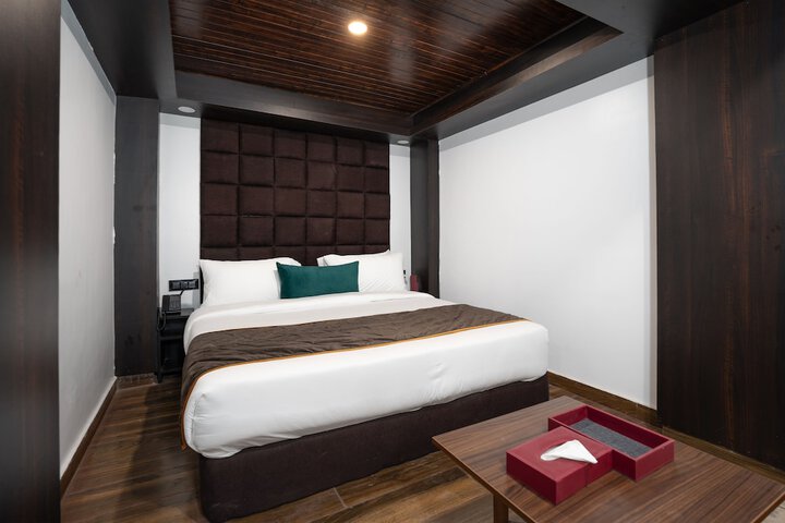 Room 12 of 67