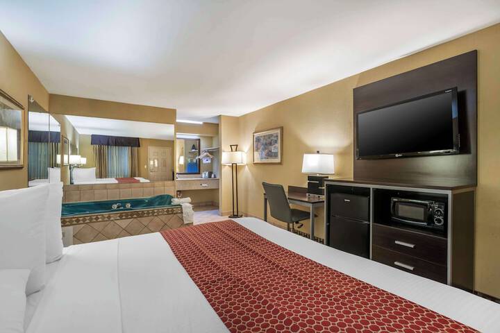 Room 6 of 29