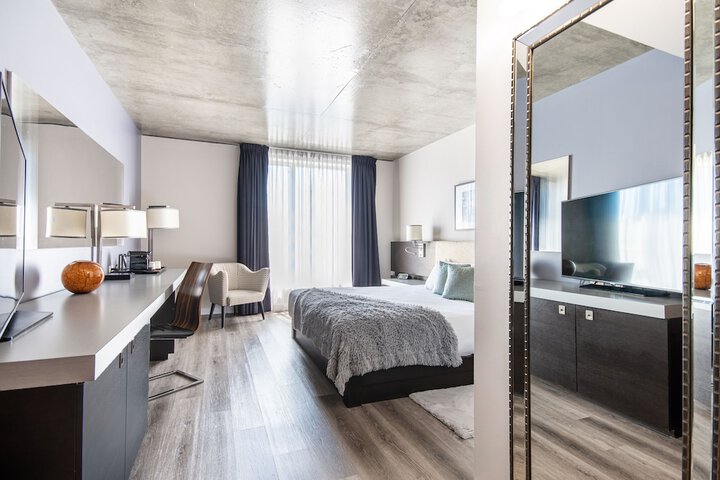 Room 7 of 34