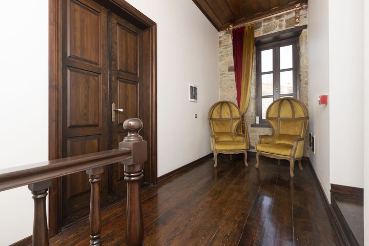 Room 43 of 86