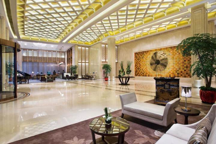 Hotel Interior 5 of 32