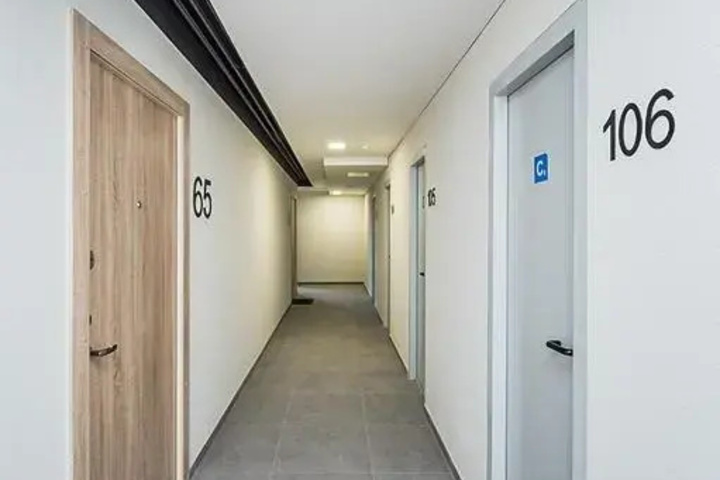 Room 9 of 15