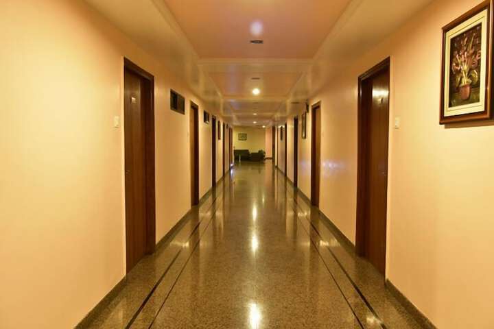 Ballroom/Hall 9 of 11