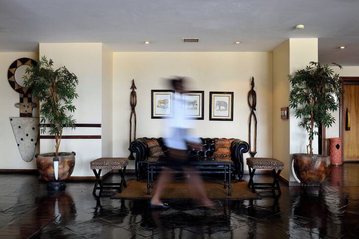 Lounge 180 of 276