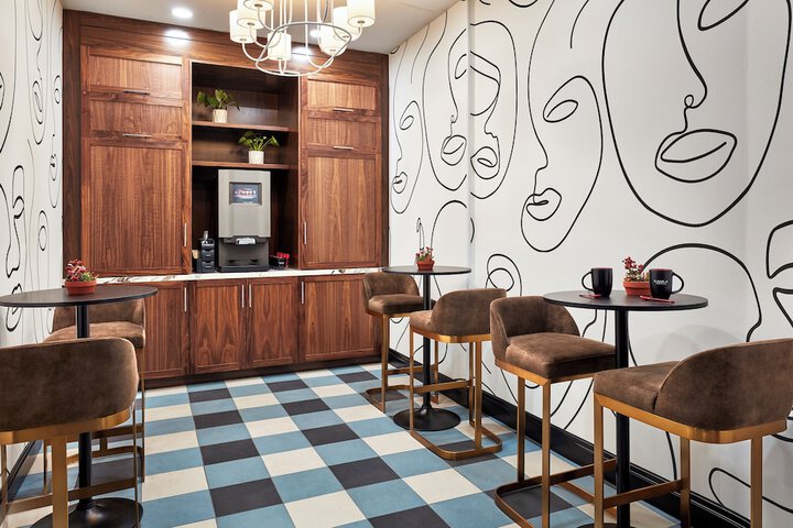 Hotel Interior 5 of 33