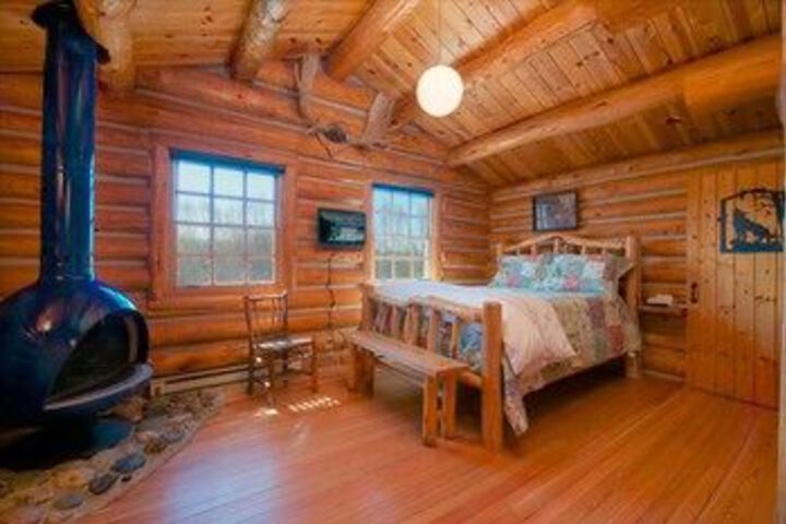 Room 4 of 28