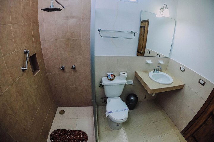 Room 104 of 142