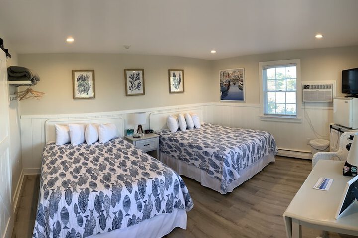 Room 11 of 80