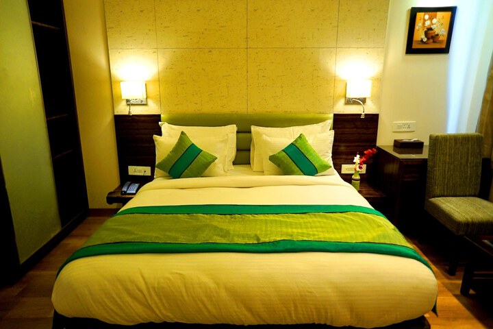 Room 8 of 45