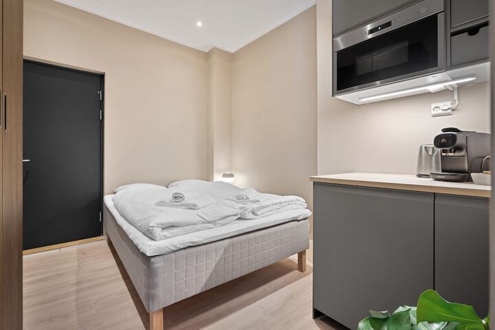 Room 72 of 154