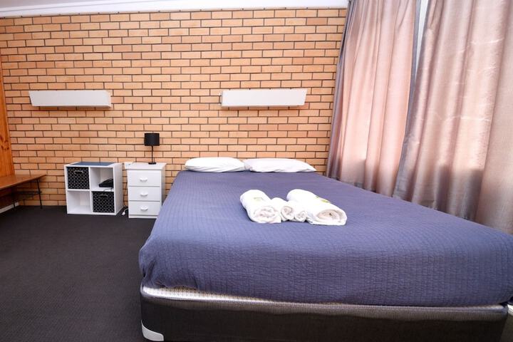 Room 3 of 61