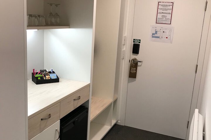 Room 17 of 71