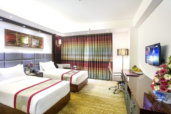 Room 8 of 47