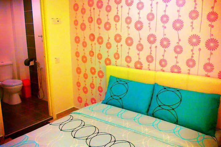 Room 3 of 27