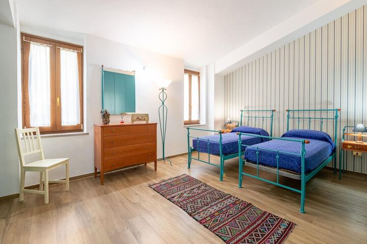 Room 7 of 40