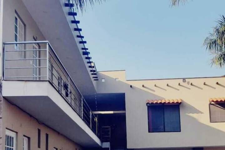 Hotel Exterior 17 of 18