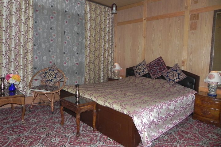 Room 14 of 45
