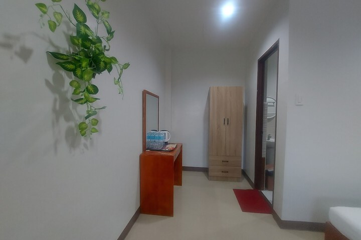 Room 8 of 21