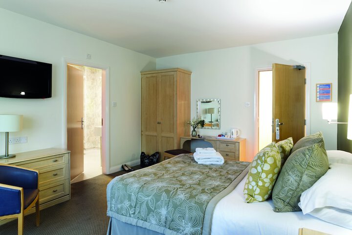 Room 7 of 44