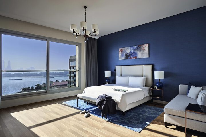 Room 95 of 208