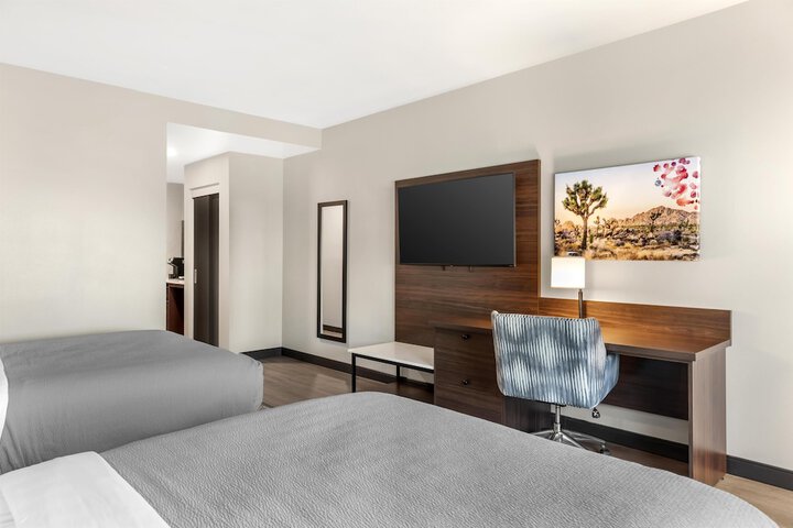 Room 16 of 87