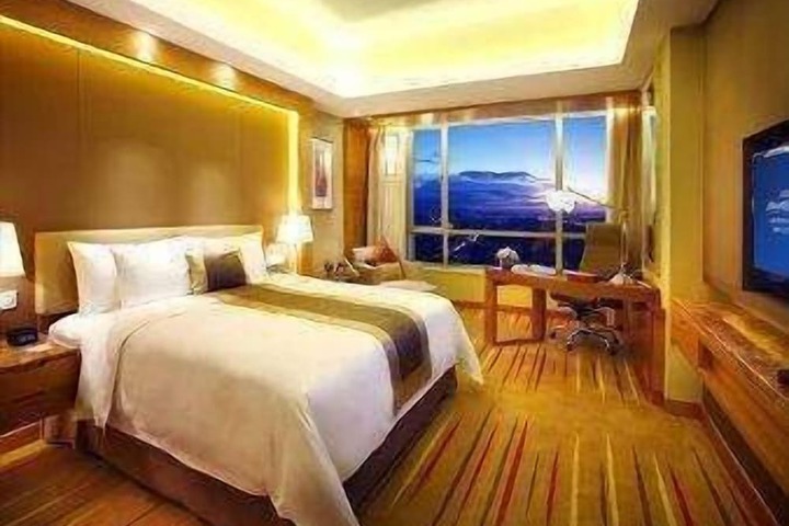 Room 5 of 18