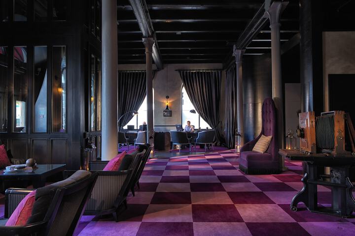 Hotel Interior 4 of 92