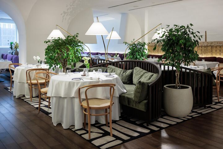 Dining 56 of 95