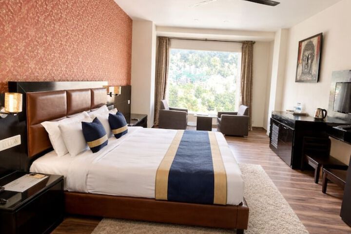 Room 33 of 75