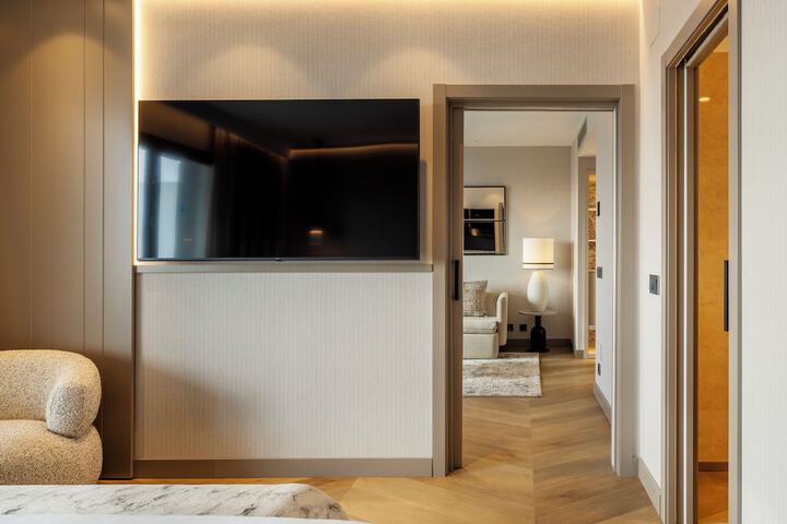 Room 28 of 79