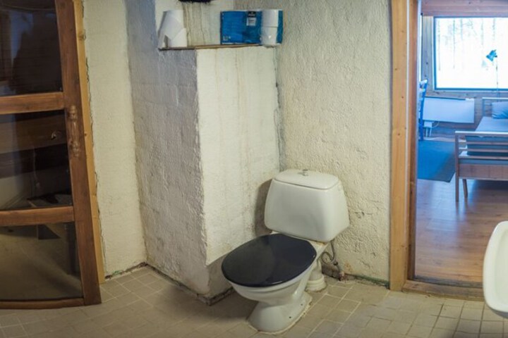 Room 13 of 40